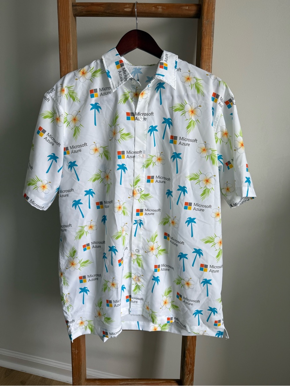 🌺⚡ Eversole Run Tropical Button‑Up – Men’s Large – Microsoft Azure Logo